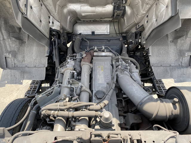 いすゞギガトレーラーヘッド（トラクターヘッド）大型（10t）[写真26]