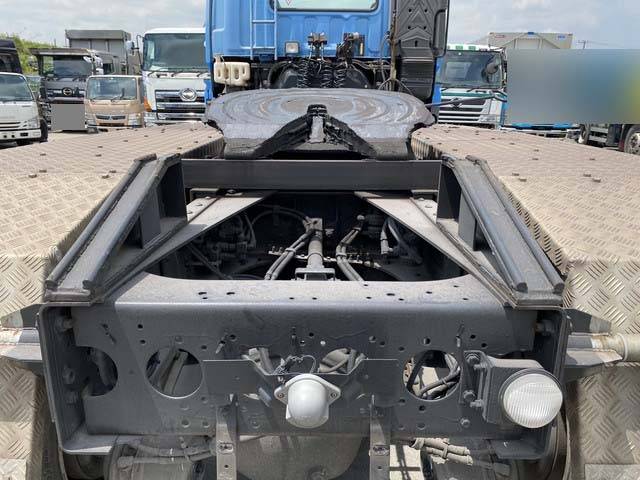 いすゞギガトレーラーヘッド（トラクターヘッド）大型（10t）[写真09]