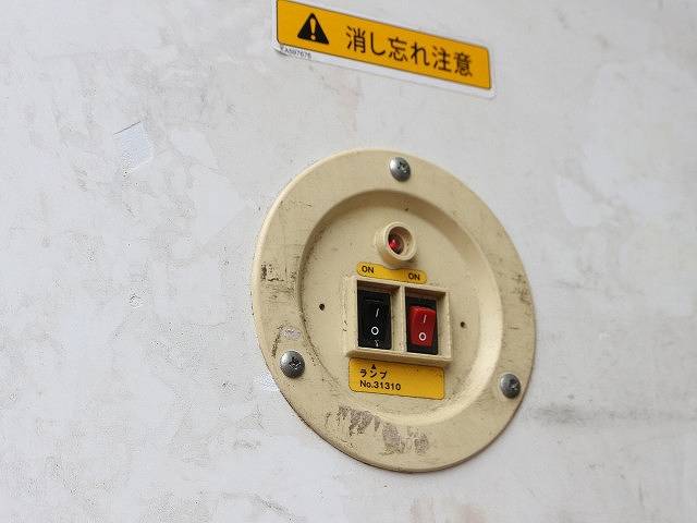 三菱ふそうキャンターパネルバン小型（2t・3t）[写真11]