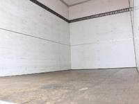 三菱ふそうキャンターパネルバン小型（2t・3t）[写真09]