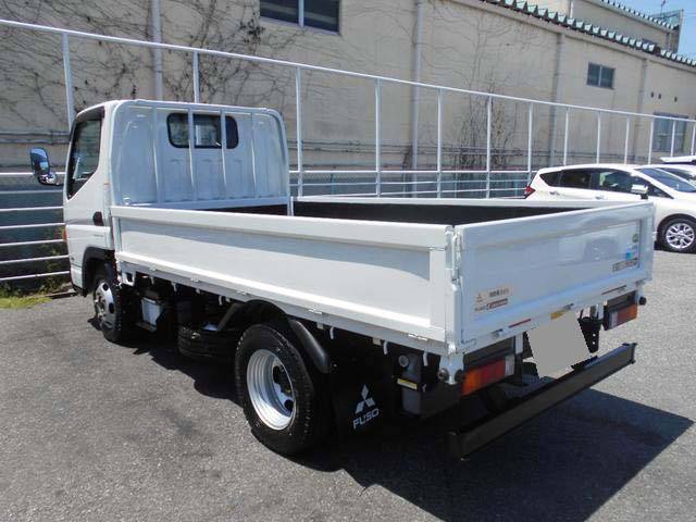 三菱ふそうキャンター平ボディ小型（2t・3t）[写真02]