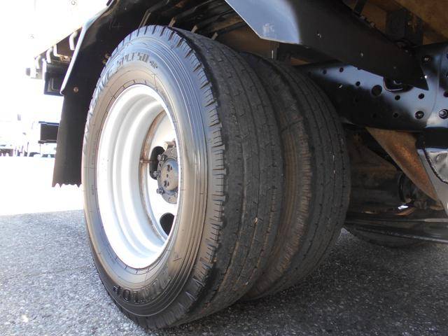 三菱ふそうキャンター平ボディ小型（2t・3t）[写真21]