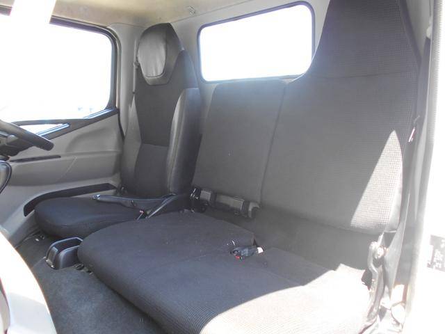 三菱ふそうキャンター平ボディ小型（2t・3t）[写真26]