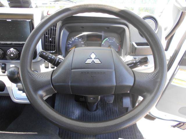 三菱ふそうキャンター平ボディ小型（2t・3t）[写真27]