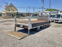 三菱ふそうキャンター平ボディ小型（2t・3t）[写真11]