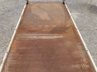 三菱ふそうキャンター平ボディ小型（2t・3t）[写真14]