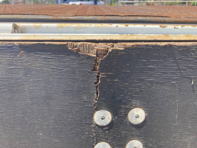 三菱ふそうキャンター平ボディ小型（2t・3t）[写真16]