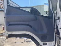 三菱ふそうキャンター平ボディ小型（2t・3t）[写真29]