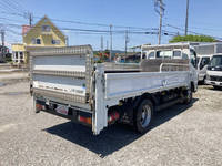 三菱ふそうキャンター平ボディ小型（2t・3t）[写真02]