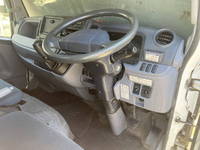 三菱ふそうキャンター平ボディ小型（2t・3t）[写真34]