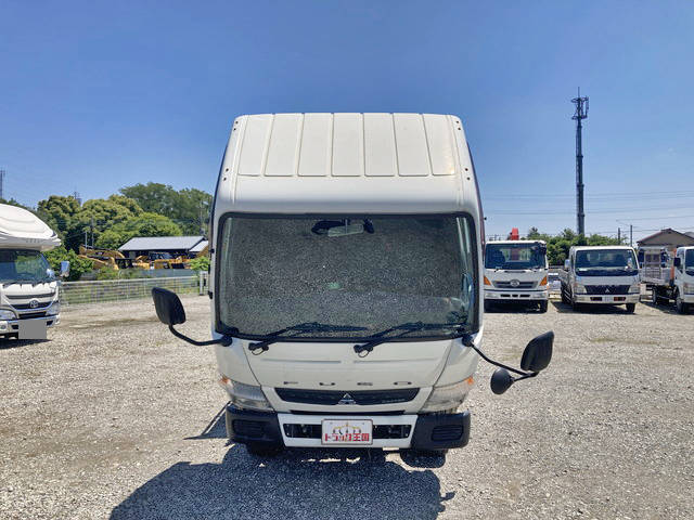 三菱ふそうキャンター平ボディ小型（2t・3t）[写真08]