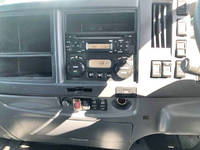 いすゞフォワードアルミウイング中型（4t）[写真12]