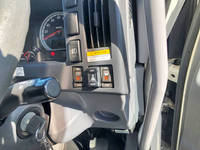 いすゞフォワードアルミウイング中型（4t）[写真15]