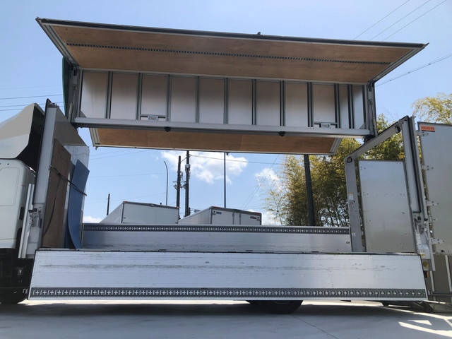 日野レンジャーアルミウイング中型（4t）[写真15]