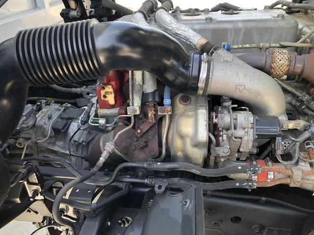 日野レンジャーアルミウイング中型（4t）[写真24]