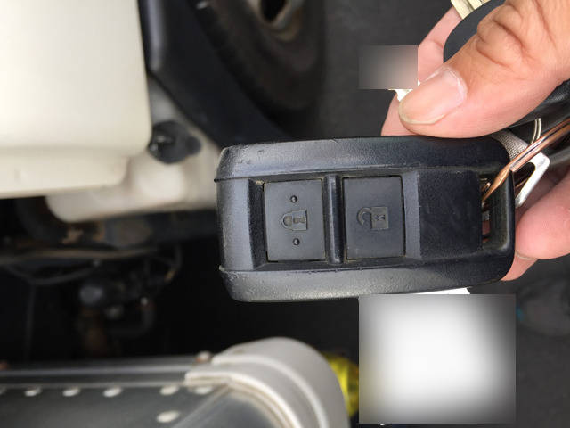 日野デュトロアルミバン小型（2t・3t）[写真10]