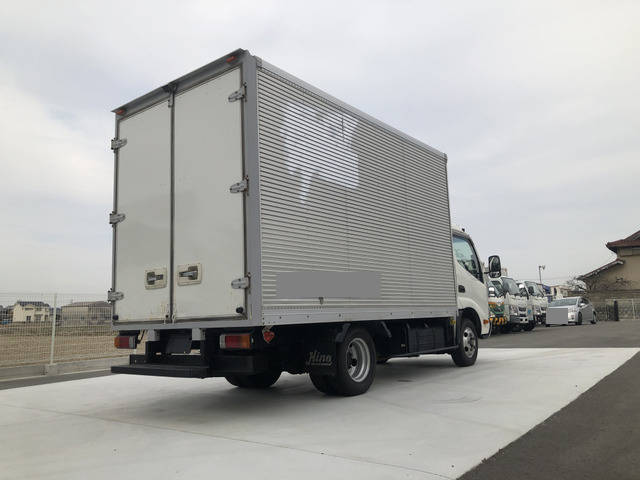 日野デュトロアルミバン小型（2t・3t）[写真02]