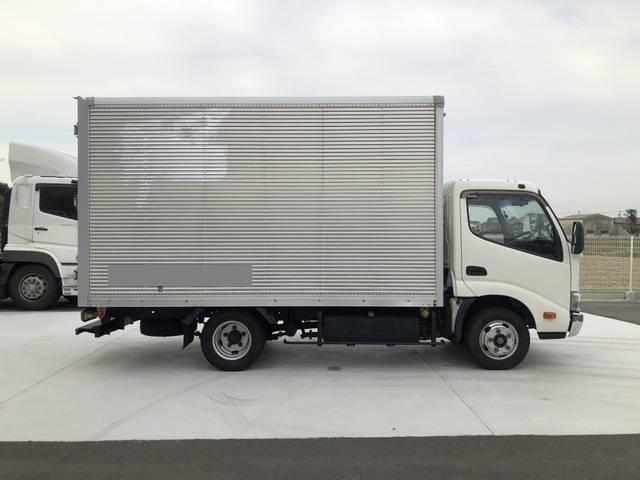 日野デュトロアルミバン小型（2t・3t）[写真03]