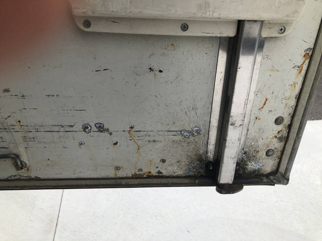 日野デュトロアルミバン小型（2t・3t）[写真30]