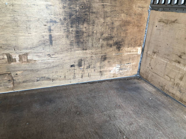 日野デュトロアルミバン小型（2t・3t）[写真34]