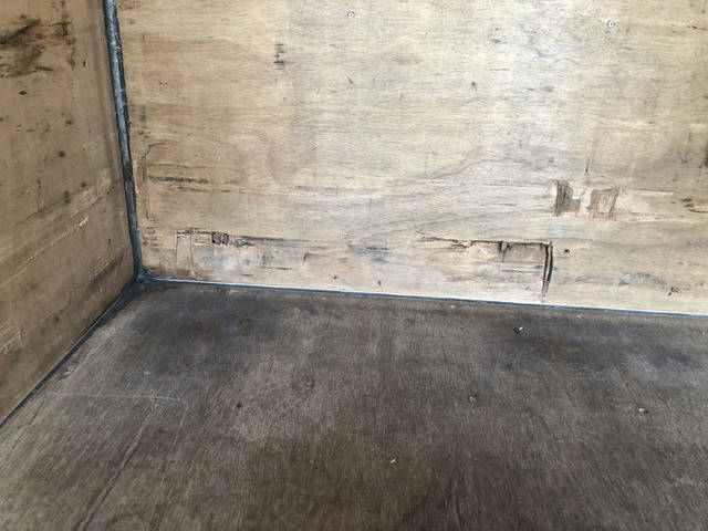 日野デュトロアルミバン小型（2t・3t）[写真35]