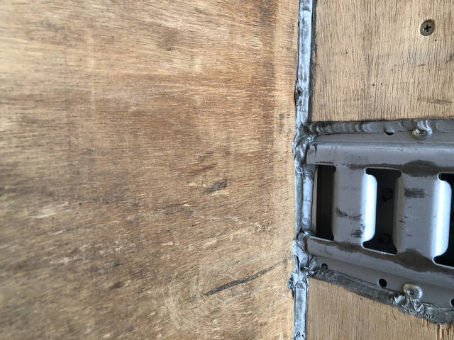 日野デュトロアルミバン小型（2t・3t）[写真37]