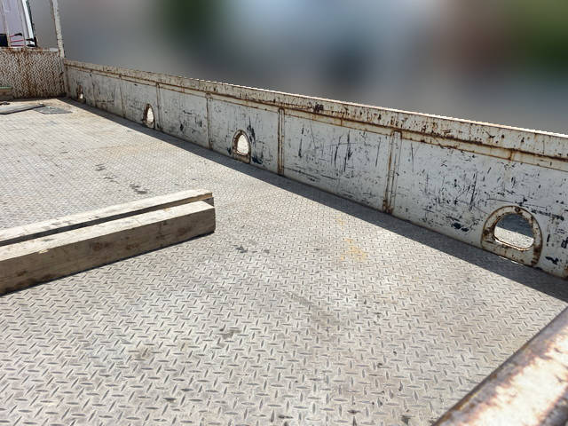 いすゞフォワードクレーン3段中型（4t）[写真11]