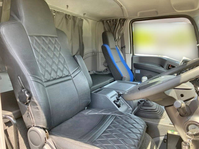 いすゞギガダンプ大型（10t）[写真29]