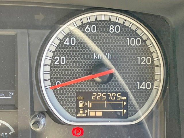 いすゞギガダンプ大型（10t）[写真36]