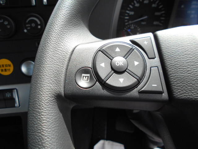 三菱ふそうスーパーグレートセルフクレーン4段大型（10t）[写真25]