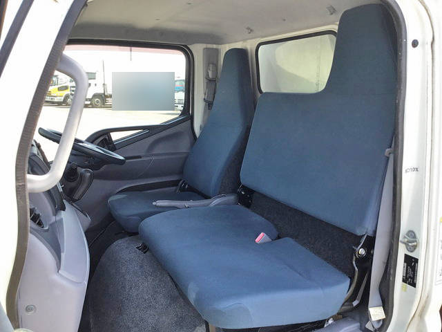 日産アトラスアルミバン小型（2t・3t）[写真27]