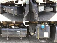 三菱ふそうキャンター平ボディ小型（2t・3t）[写真21]