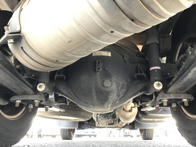 三菱ふそうキャンター平ボディ小型（2t・3t）[写真23]