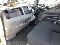 三菱ふそうキャンター平ボディ小型（2t・3t）[写真30]