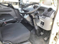 三菱ふそうキャンター平ボディ小型（2t・3t）[写真31]