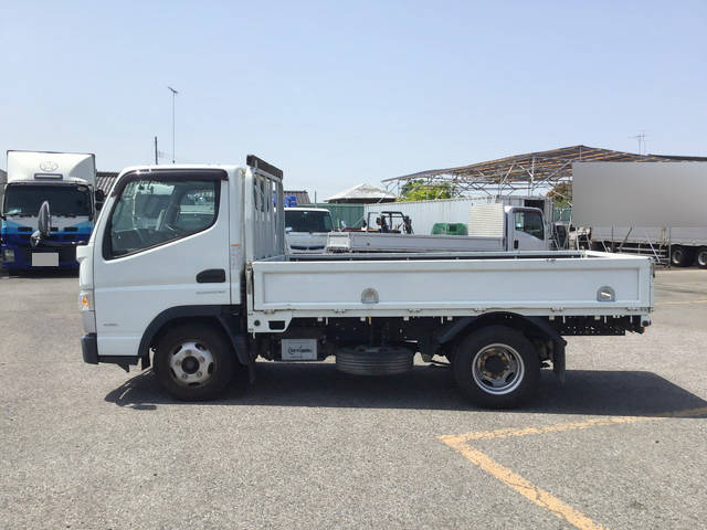 三菱ふそうキャンター平ボディ小型（2t・3t）[写真05]