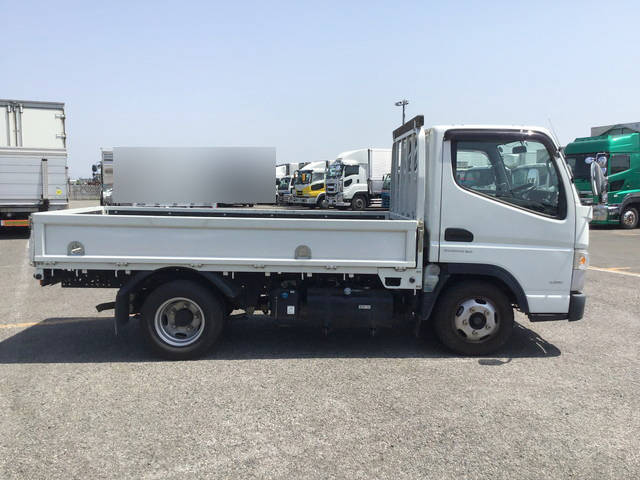 三菱ふそうキャンター平ボディ小型（2t・3t）[写真07]