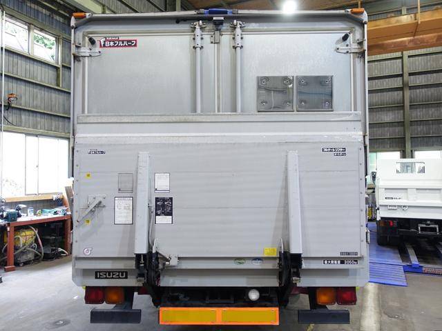 いすゞフォワードアルミウイング中型（4t）[写真07]