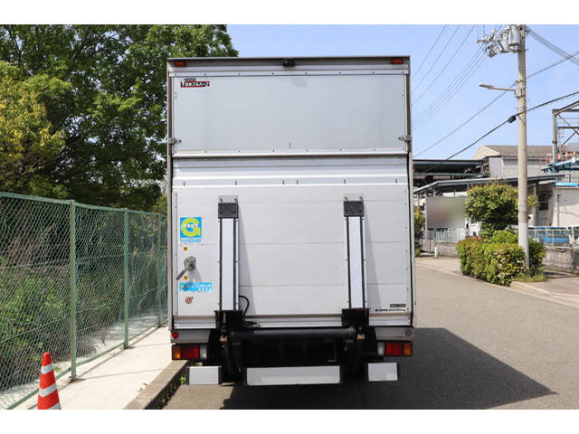 いすゞエルフアルミバン小型（2t・3t）[写真10]