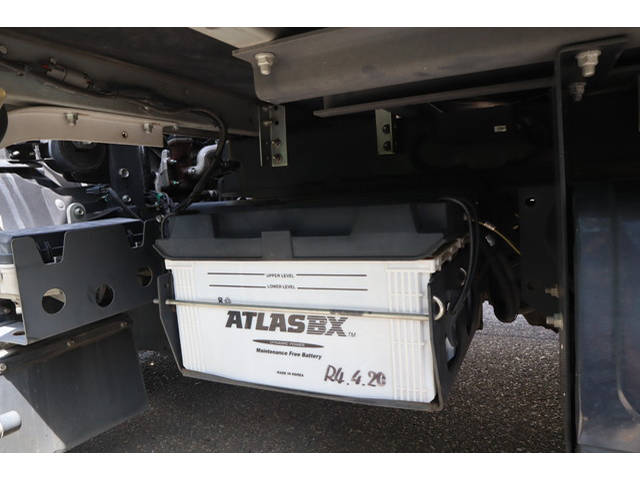 いすゞエルフアルミバン小型（2t・3t）[写真16]