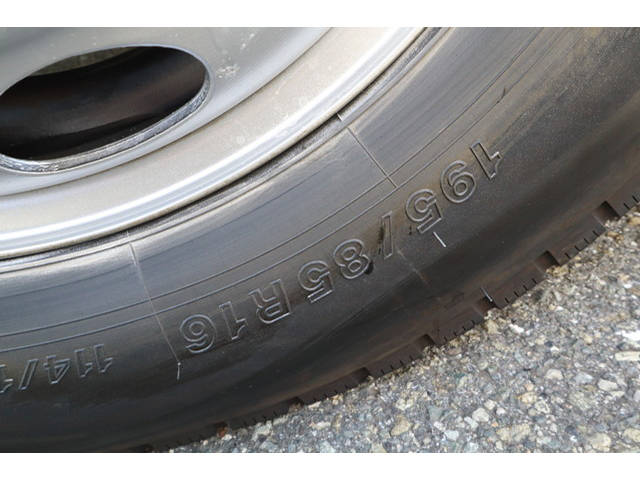 いすゞエルフアルミバン小型（2t・3t）[写真20]