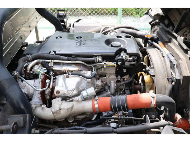 いすゞエルフアルミバン小型（2t・3t）[写真22]