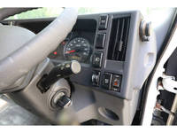 いすゞエルフアルミバン小型（2t・3t）[写真35]