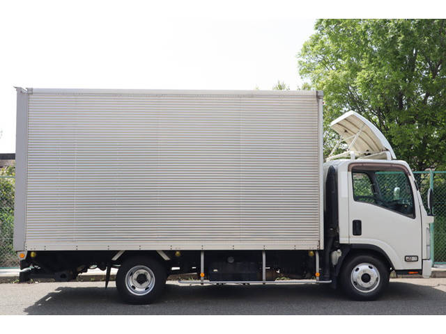 いすゞエルフアルミバン小型（2t・3t）[写真05]