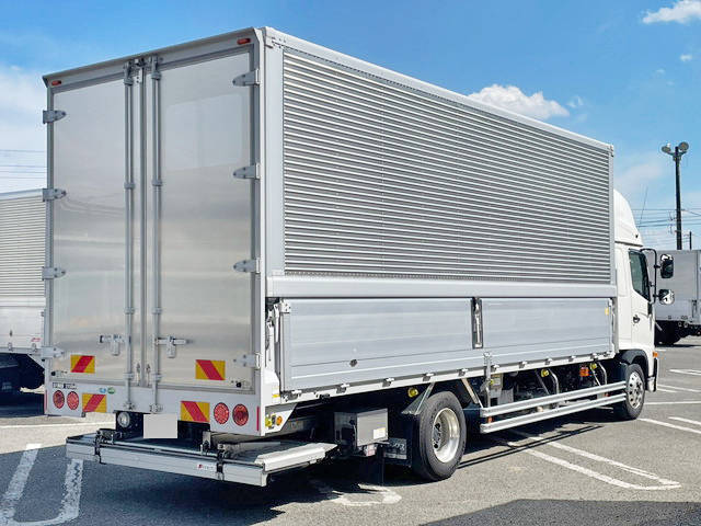 日野レンジャーアルミウイング中型（4t）[写真02]