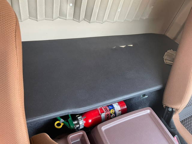 日野レンジャーアルミウイング中型（4t）[写真30]