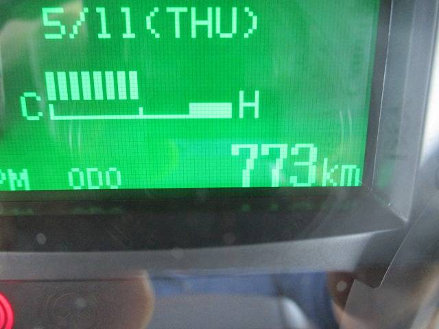 三菱ふそうキャンター平ボディ小型（2t・3t）[写真12]