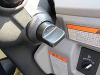 三菱ふそうキャンター平ボディ小型（2t・3t）[写真15]