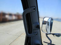 三菱ふそうキャンター平ボディ小型（2t・3t）[写真18]