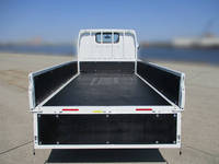 三菱ふそうキャンター平ボディ小型（2t・3t）[写真03]